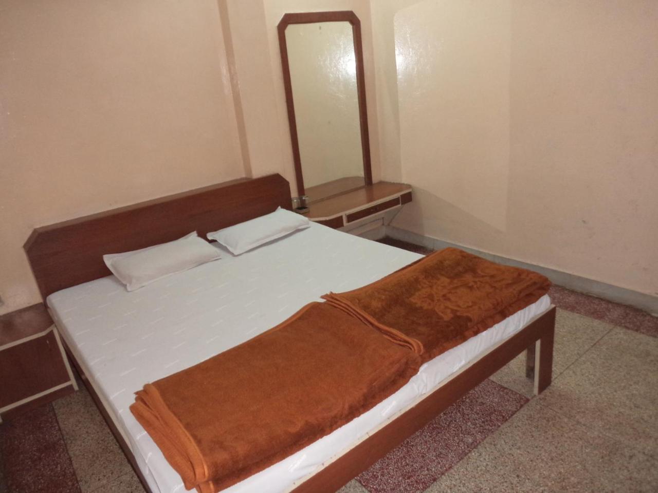 Vijay Palace Hotel Indore Exterior photo